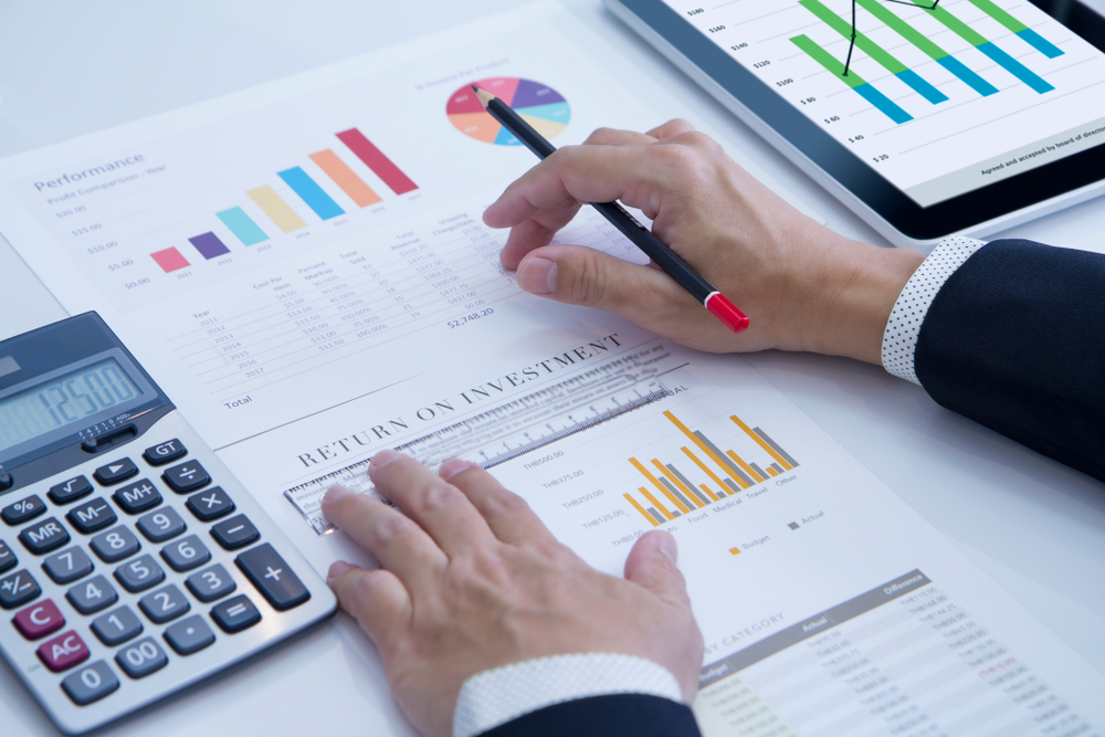 How to Compare AR Factoring Companies