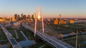 Choosing the Right Factoring Company in Dallas